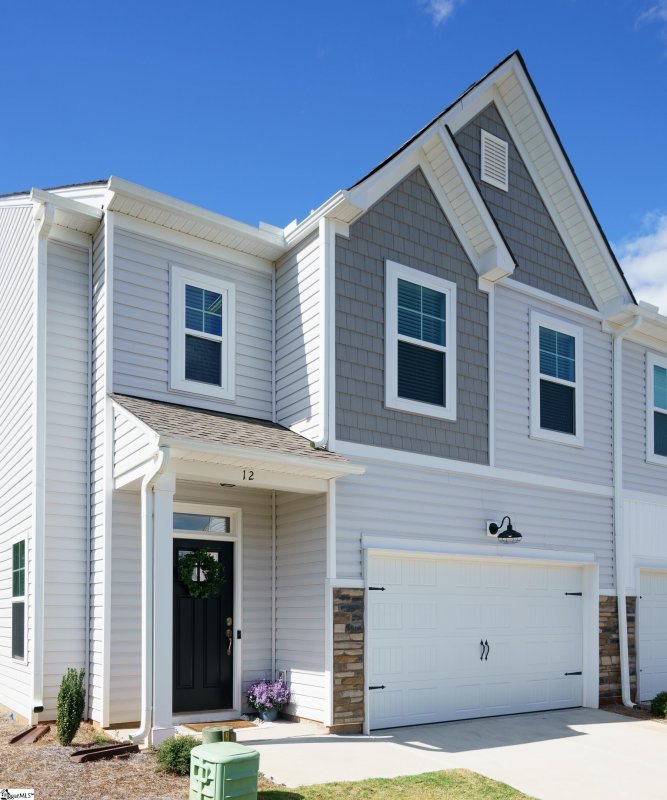 Property image 2 at 12 Sabine Leaf Court, Greer, SC 29650