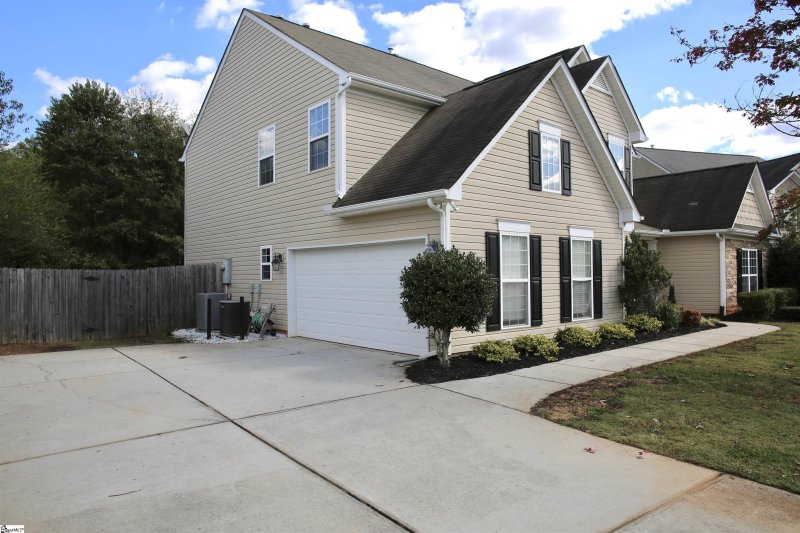 Property image 3 at 5 Elstar Loop Road, Simpsonville, SC 29681