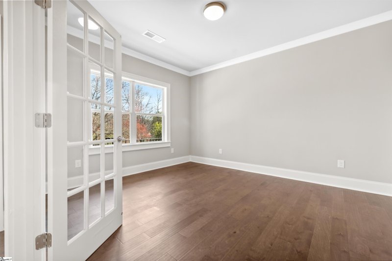 Property image 3 at 8 Peyton Lane, Simpsonville, SC 29681