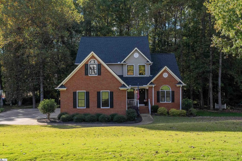 111 N Clearstone Court