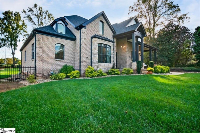 Property image 4 at 420 Inverness Way, Easley, SC 29642