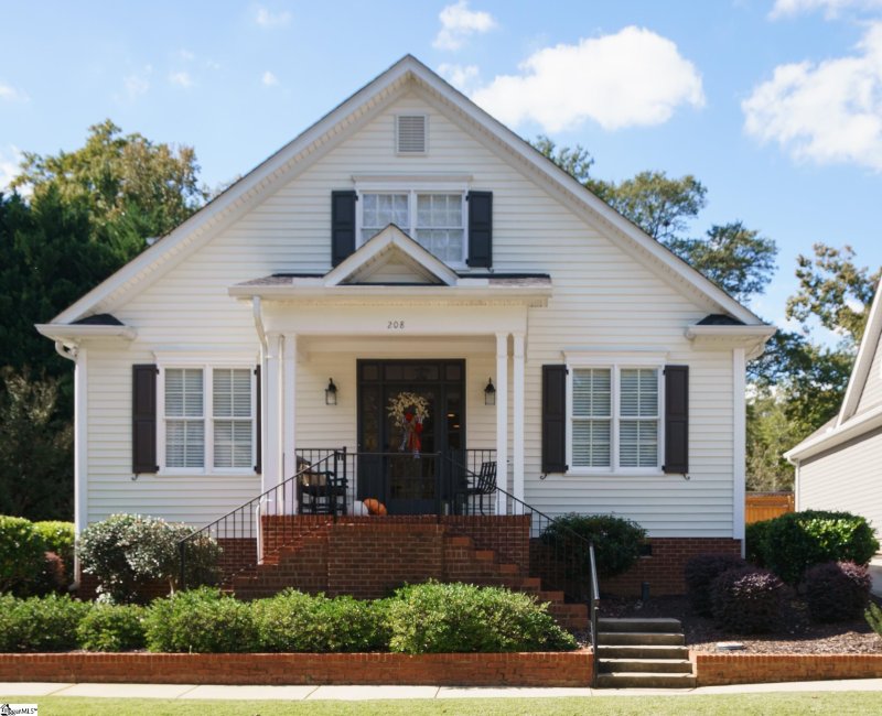 208 Chessington Lane