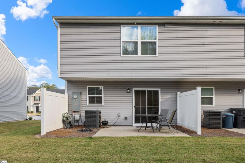 Property image 3 at 523 Hampton Townes Drive, Greenville, SC 29617