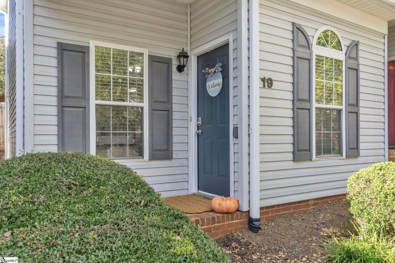 Property image 2 at 19 Huntress Drive, Greer, SC 29651