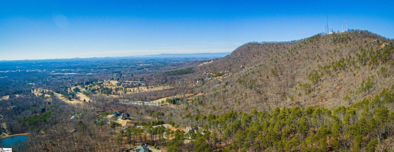 Property image 2 of 117 Laurel Ridge in Laurel Ridge, Greenville, SC 29609