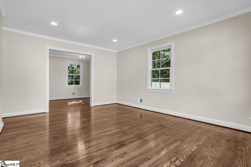 Property image 5 at 18 Simmons Avenue, Greenville, SC 29607