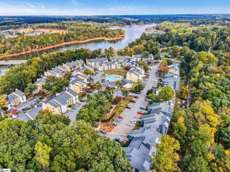 Property image 3 at 2106 Northlake Drive, Anderson, SC 29625