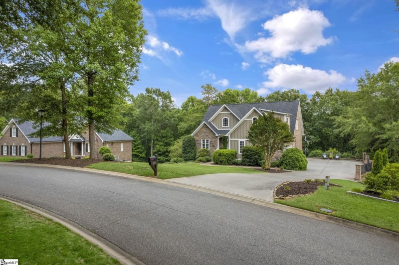 Property image 2 at 109 Newington Circle, Anderson, SC 29621