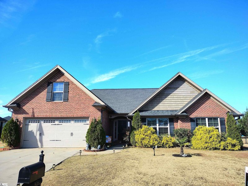 Property image 2 at 303 E Story Bush Lane, Inman, SC 29349