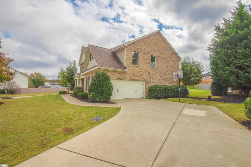 Property image 3 at 101 Sturbridge Court, Easley, SC 29642