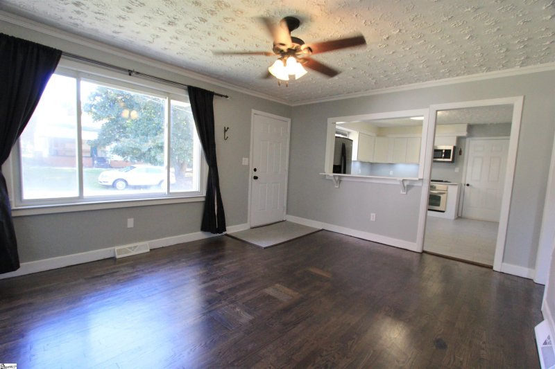 Property image 3 at 216 Mark Street, Easley, SC 29640