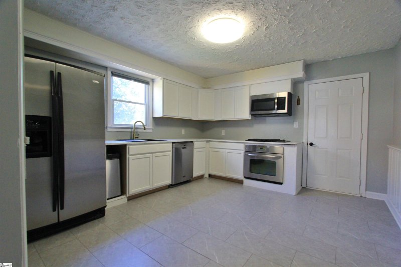 Property image 5 at 216 Mark Street, Easley, SC 29640