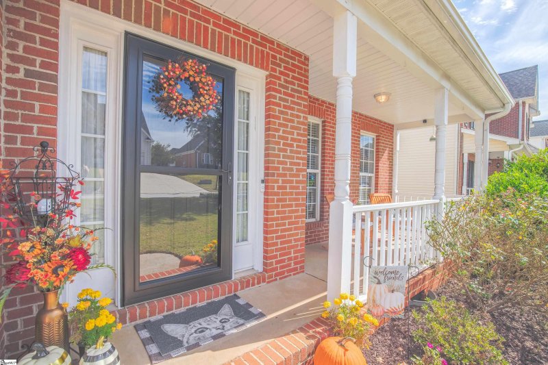 Property image 2 at 16 Hoptree Drive, Greer, SC 29650