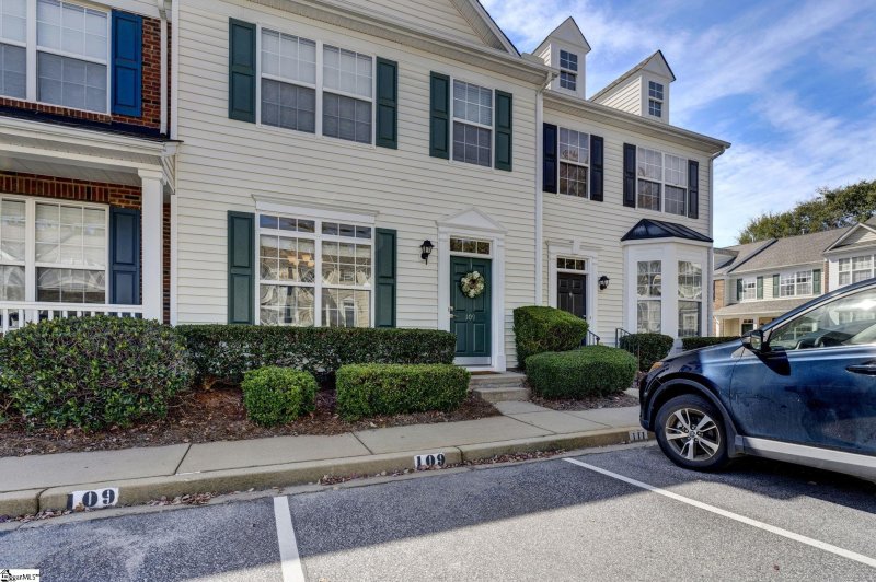 Property image 2 at 109 W Bumble Circle, Mauldin, SC 29662