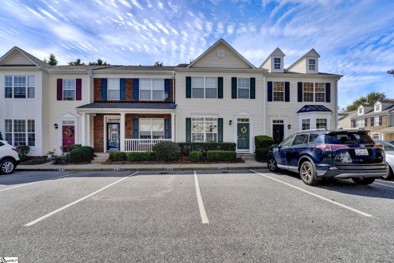 Property image 3 at 109 W Bumble Circle, Mauldin, SC 29662