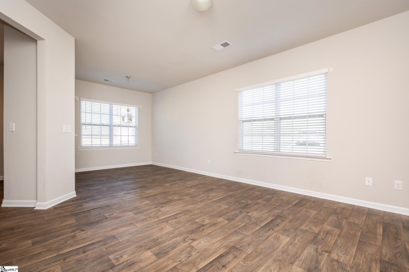 Property image 2 at 100 Moorlyn Lane, Greer, SC 29650