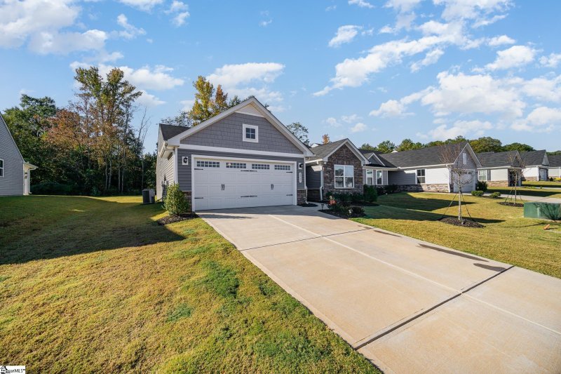 Property image 2 at 2065 Wexley Drive, Boiling Springs, SC 29316