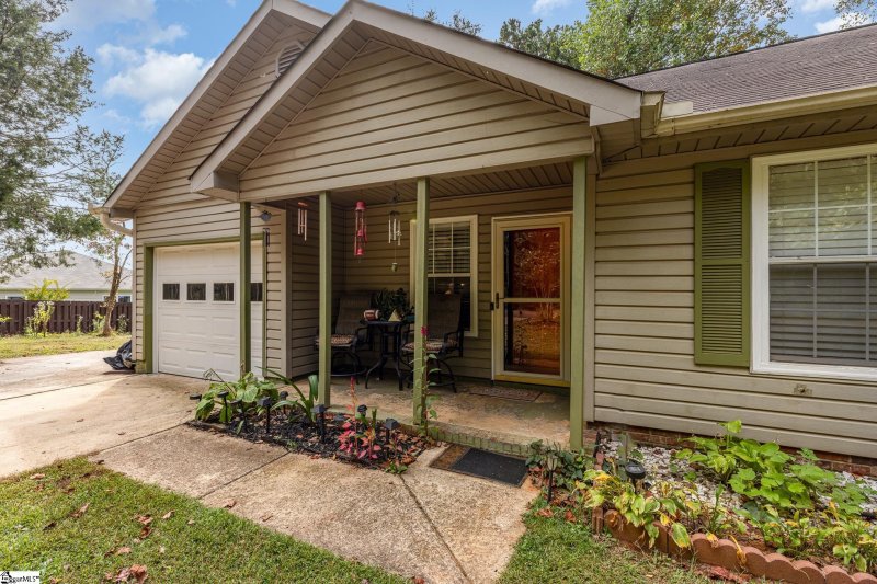 Property image 3 at 304 Furr Road, Piedmont, SC 29673