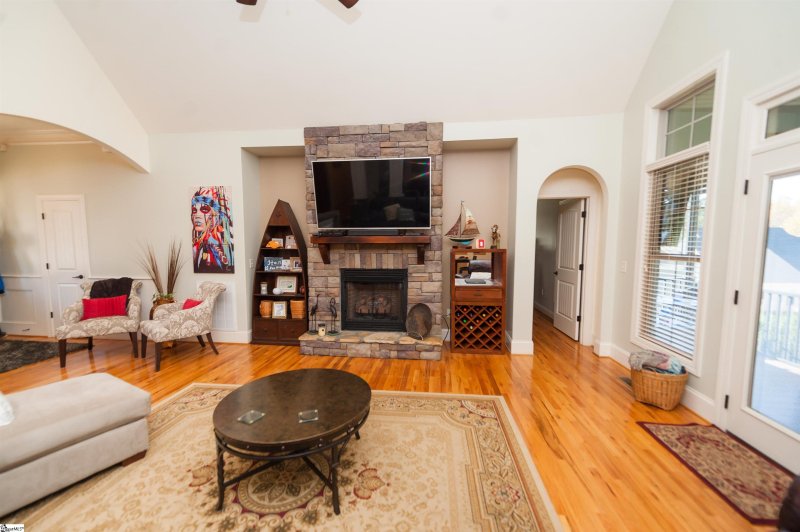 Property image 3 at 814 Grande Dunes Way, Inman, SC 29349