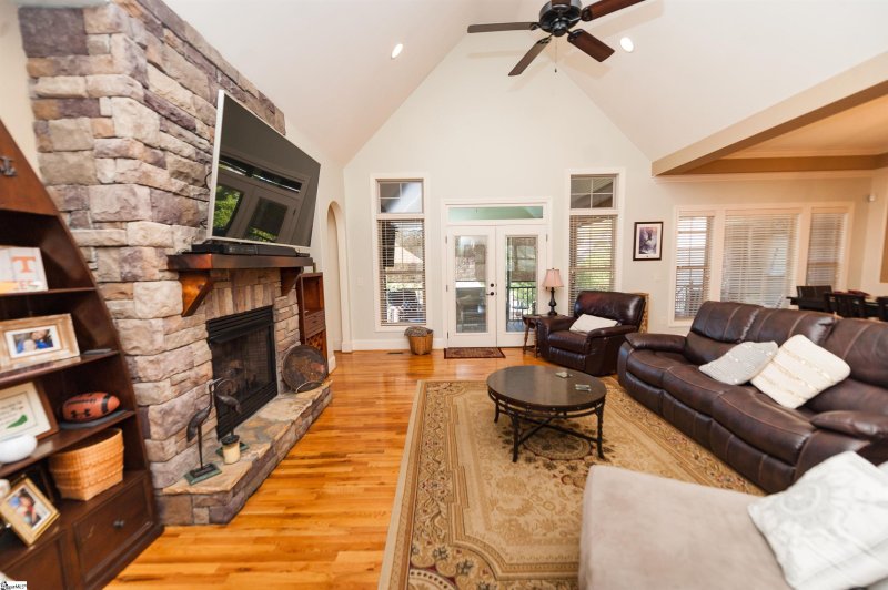 Property image 4 at 814 Grande Dunes Way, Inman, SC 29349