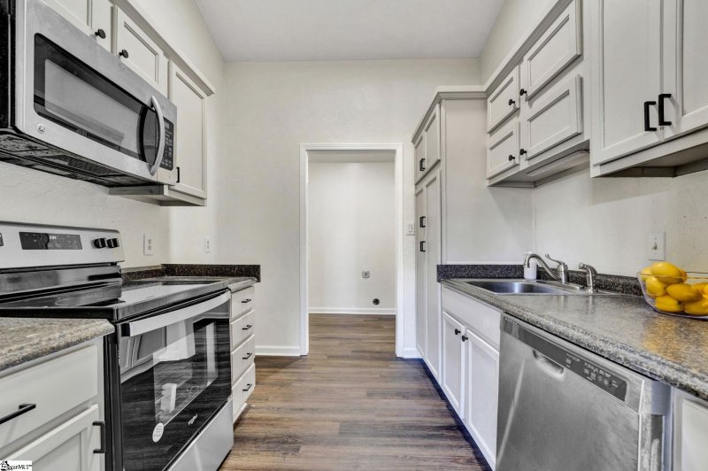 Property image 4 at 330 Kilt Court, Boiling Springs, SC 29316