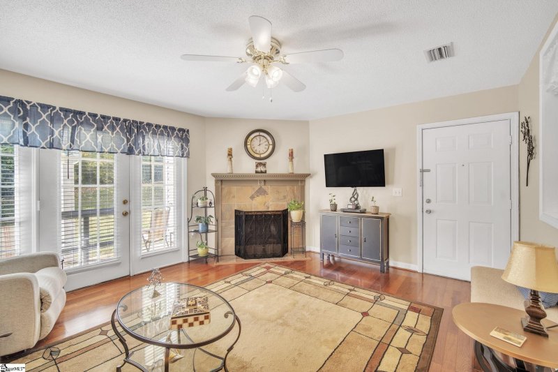 Property image 3 at 802 Pelham Square Way, Greer, SC 29650