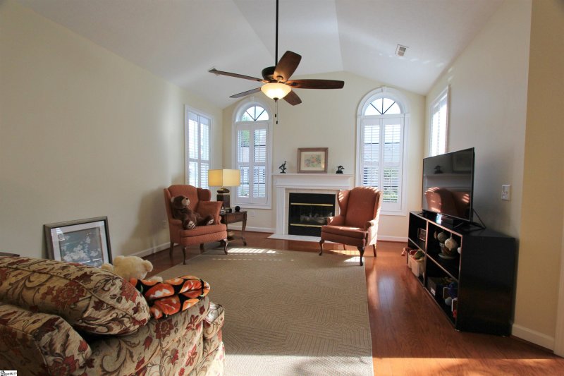 Property image 5 at 81 Fudora Circle, Simpsonville, SC 29681