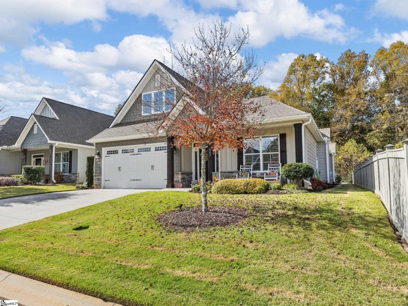 Property image 2 at 683 Ponden Drive, Greer, SC 29650