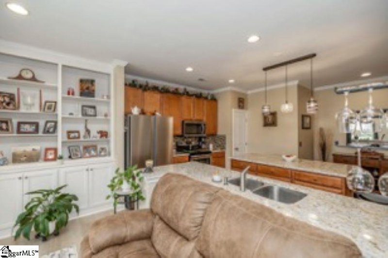 Property image 5 at 243 Louisville Drive, Greenville, SC 29607