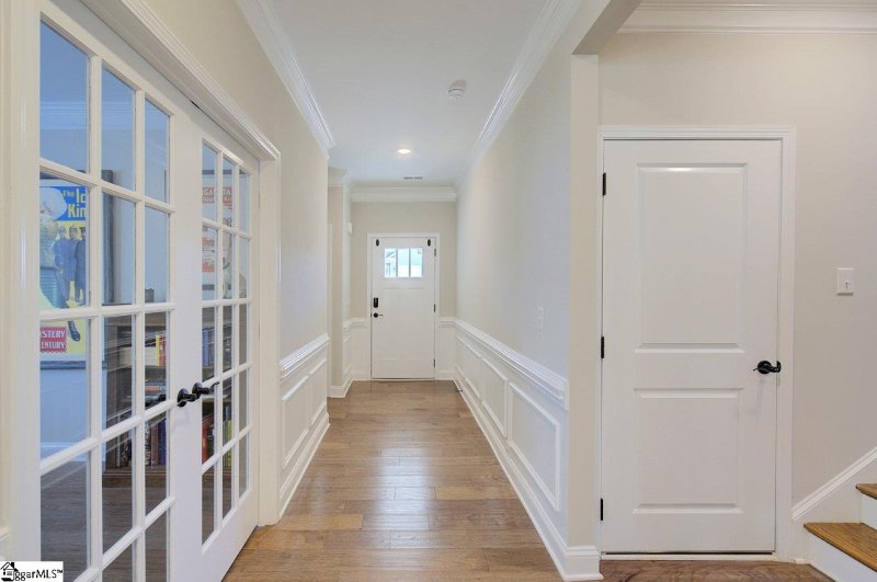 Property image 2 at 606 Raleighwood Lane, Simpsonville, SC 29681