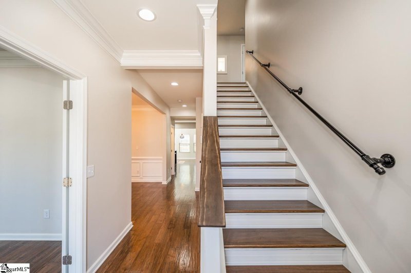 Property image 3 at 304 Waters Run Lane, Simpsonville, SC 29681