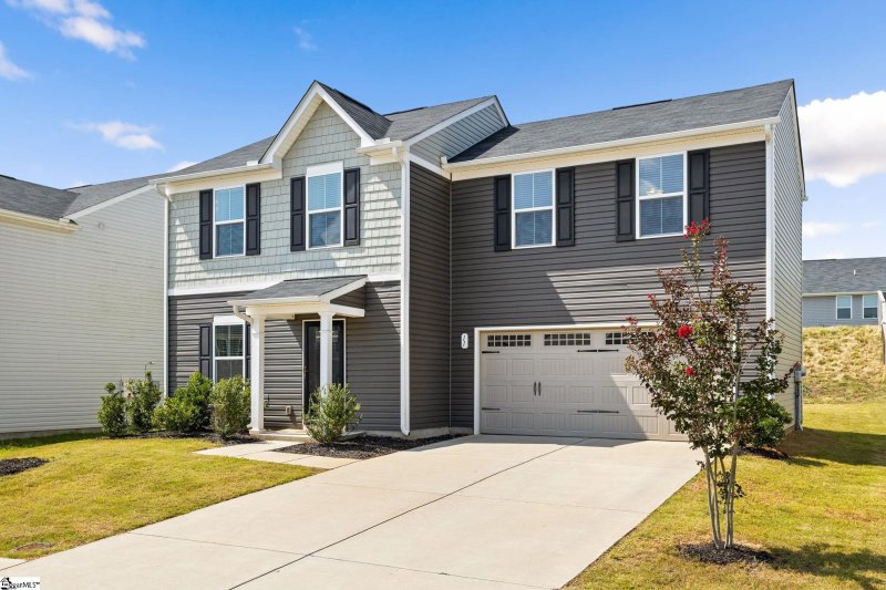 Property image 2 at 11 Torrington Drive, Greenville, SC 29617