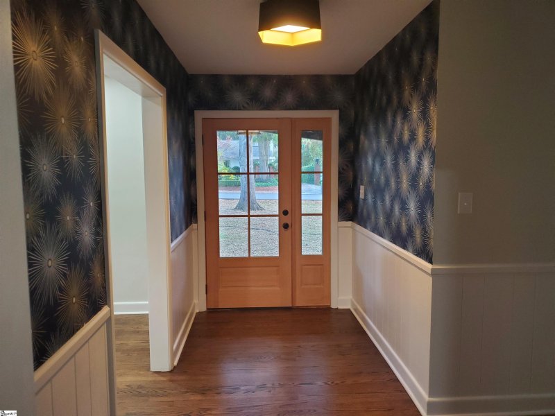 Property image 2 at 102 Beechwood Drive, Spartanburg, SC 29307