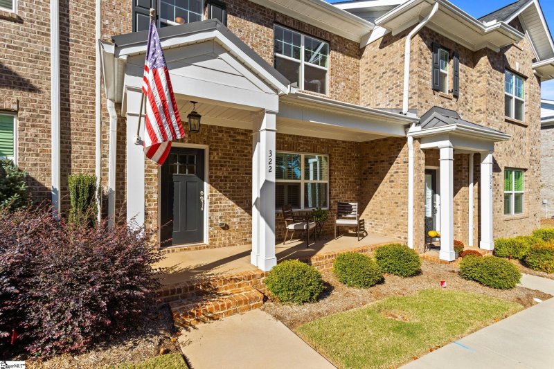 Property image 4 at 322 Danvers Road, Greenville, SC 29607