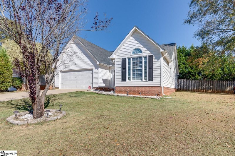 Property image 2 at 5 Tanaga Court, Greenville, SC 29605