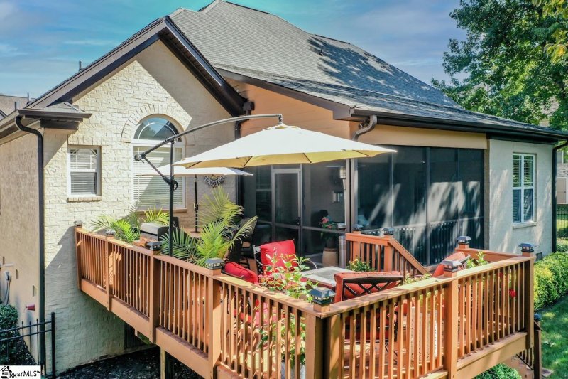 Property image 2 at 105 Kettle Oak Way, Simpsonville, SC 29680