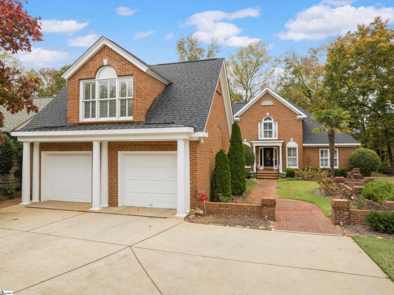 Property image 3 at 112 Hidden Hills Drive, Greenville, SC 29605