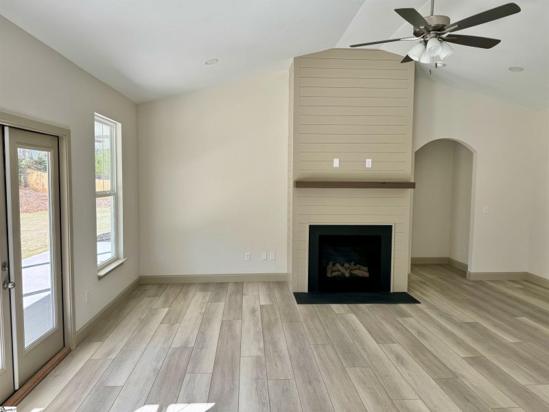 Property image 4 at 113 Inlet Pointe Drive, Anderson, SC 29625