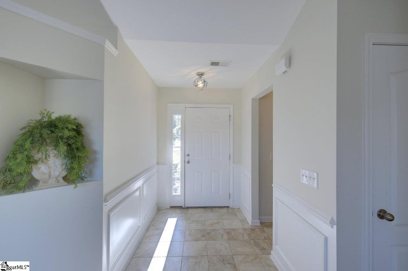 Property image 3 at 233 Shale Drive, Easley, SC 29642