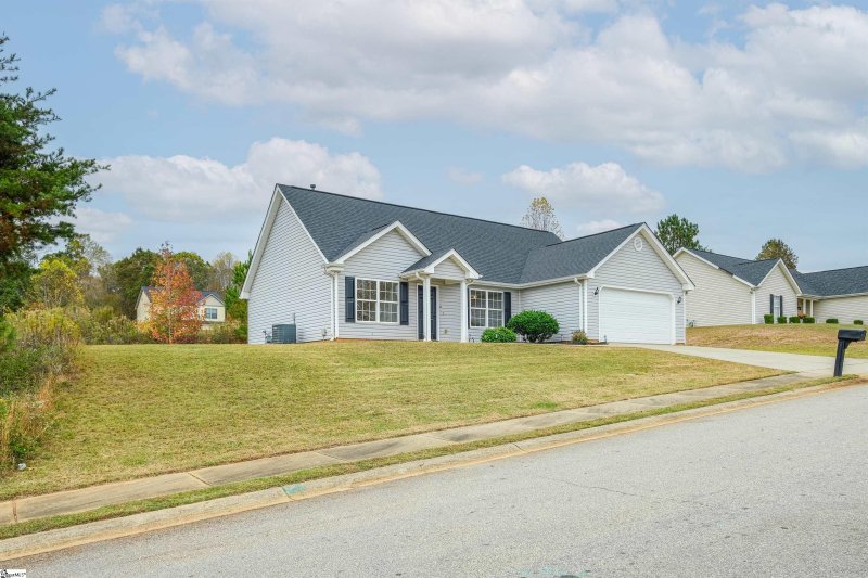 Property image 3 at 26 Condon Street, Piedmont, SC 29673