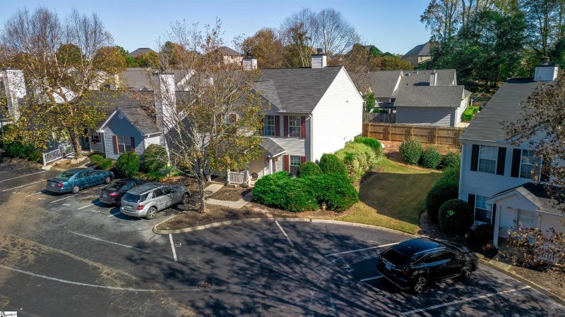 Property image 2 at 71 Hayfield Lane, Greer, SC 29650