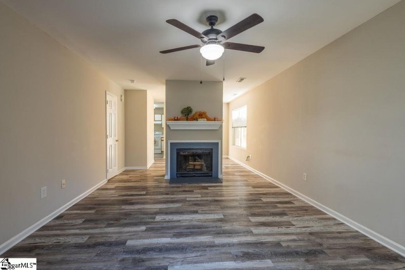 Property image 4 at 71 Hayfield Lane, Greer, SC 29650