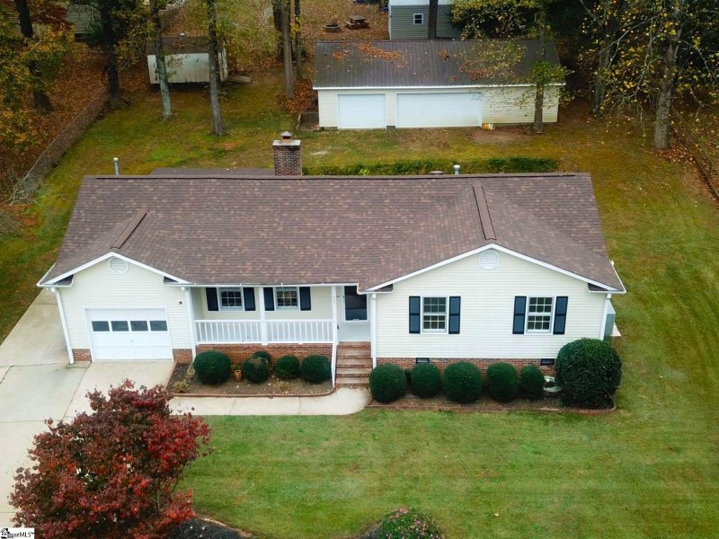 Property image 2 at 807 Brentwood Way, Simpsonville, SC 29680