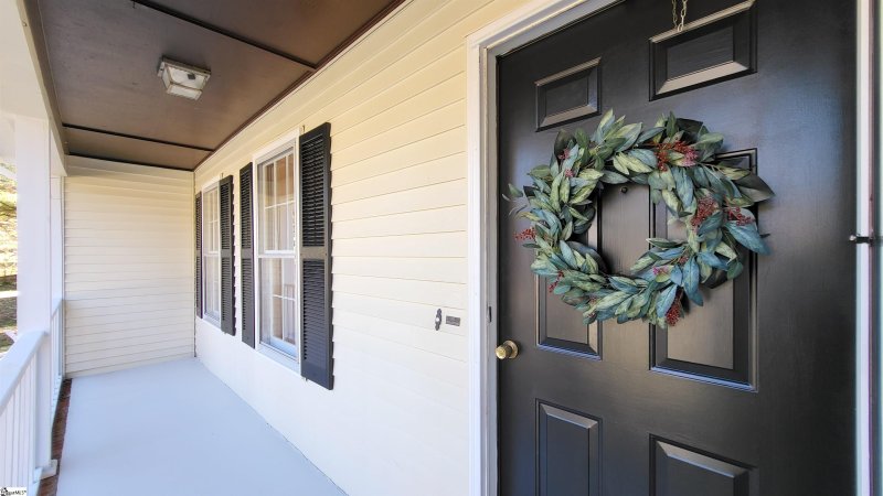 Property image 3 at 807 Brentwood Way, Simpsonville, SC 29680