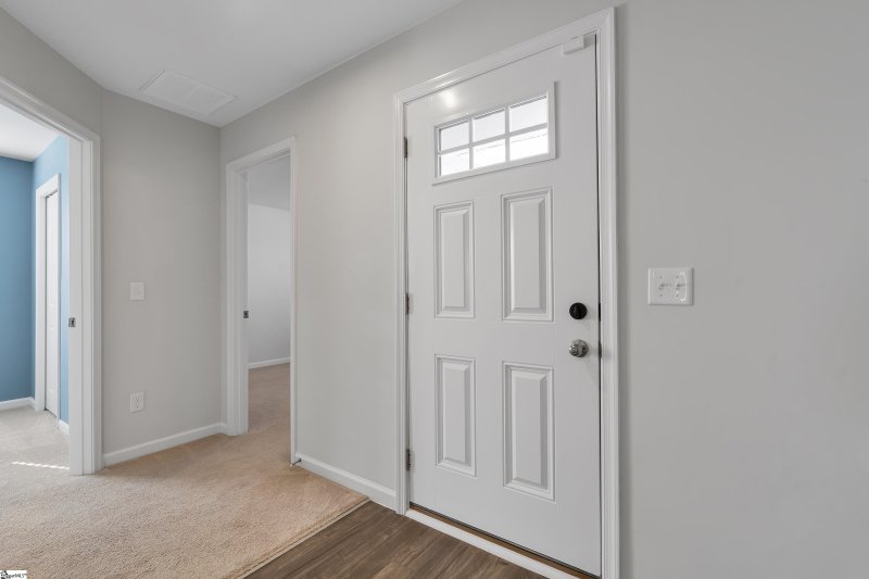 Property image 4 at 810 Danforth Drive, Greenville, SC 29617