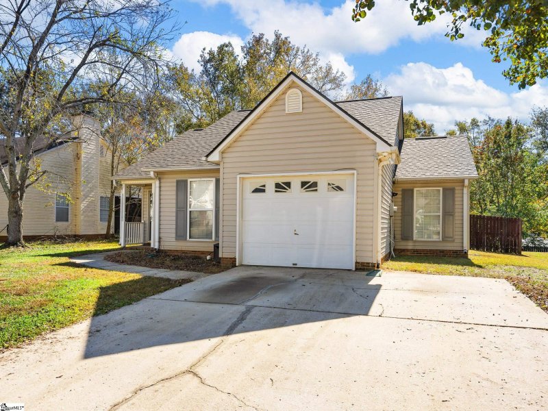 Property image 3 at 105 W Long Creek, Simpsonville, SC 29680
