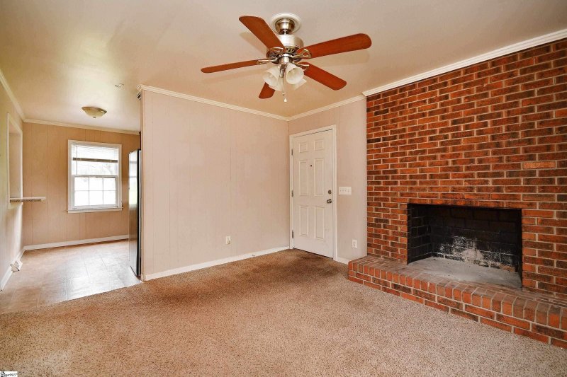 Property image 3 at 401 McCue Street, Easley, SC 29642