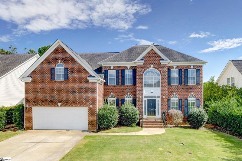 1122 Carriage Park Circle
