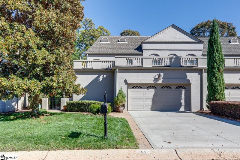 66 Castellan Drive