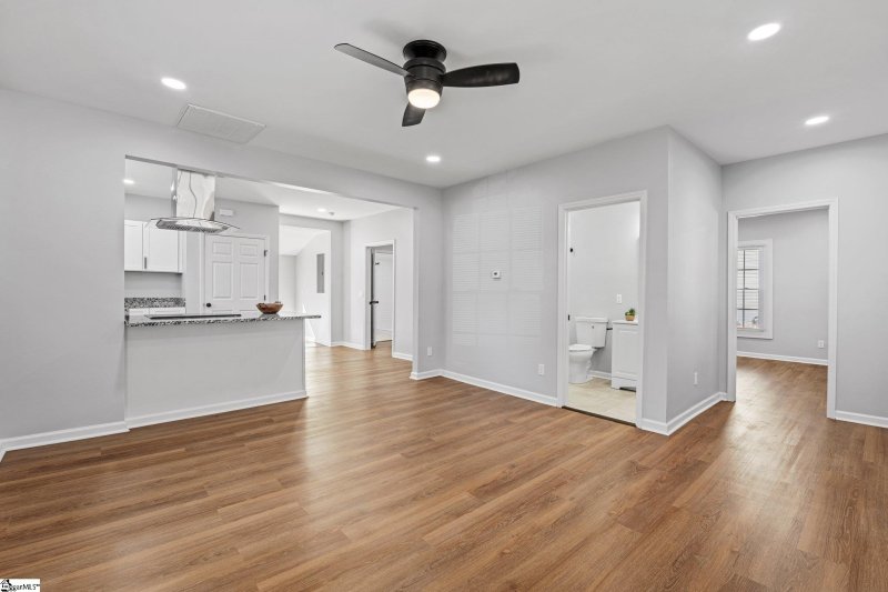 Property image 5 at 538 Perrin Avenue, Woodruff, SC 29388